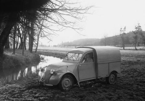 2_cv_au_1952.jpg